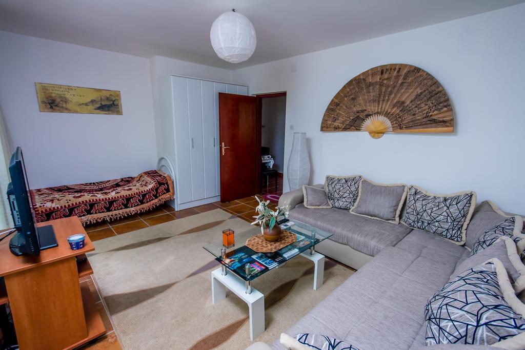 Apartments Beachfront Котор Экстерьер фото